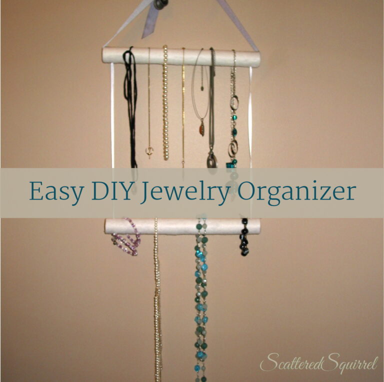 Easy DIY Jewelry Organizer | ScatteredSquirrel.com