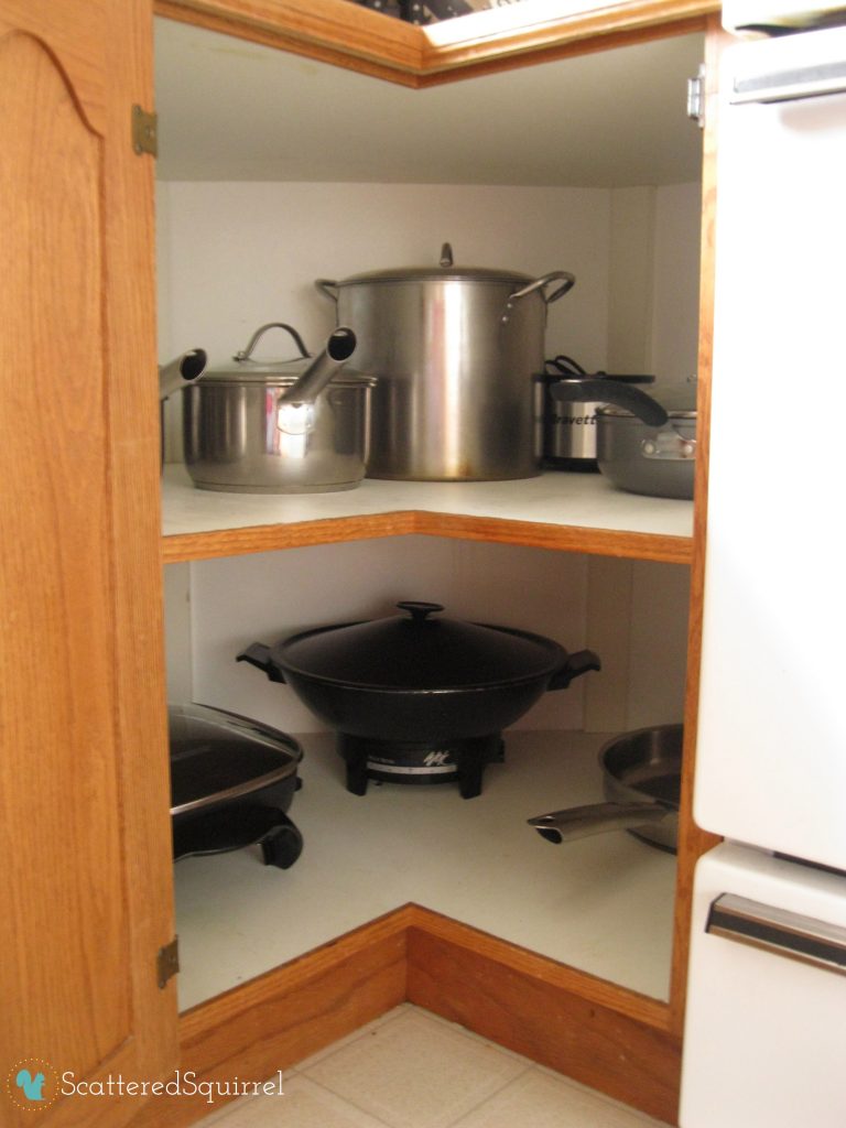 our pots and pans cupboard : ScatteredSquirrel.com